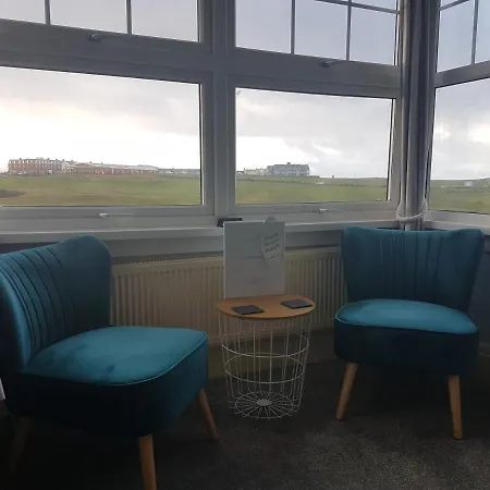 Wyvern House 3* Bude