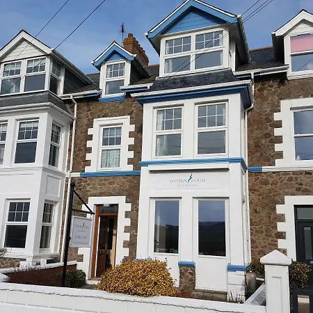Wyvern House 3*