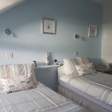 Wyvern House Bude