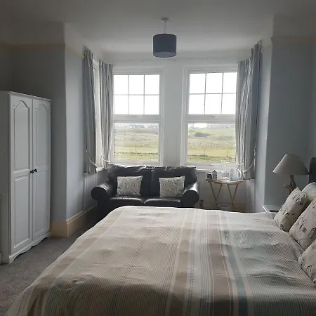 Wyvern House Bed and breakfast 3*